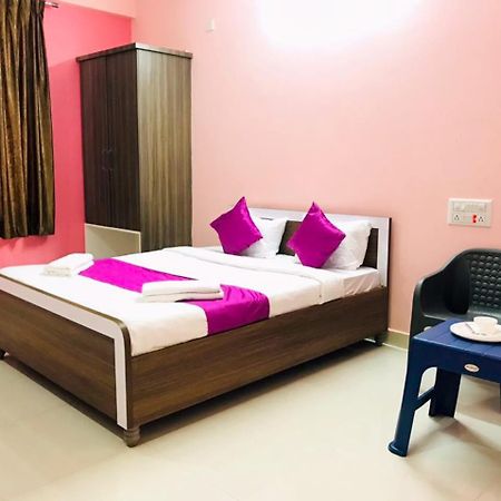 Hotel Golden Stays Kammasandra Екстериор снимка