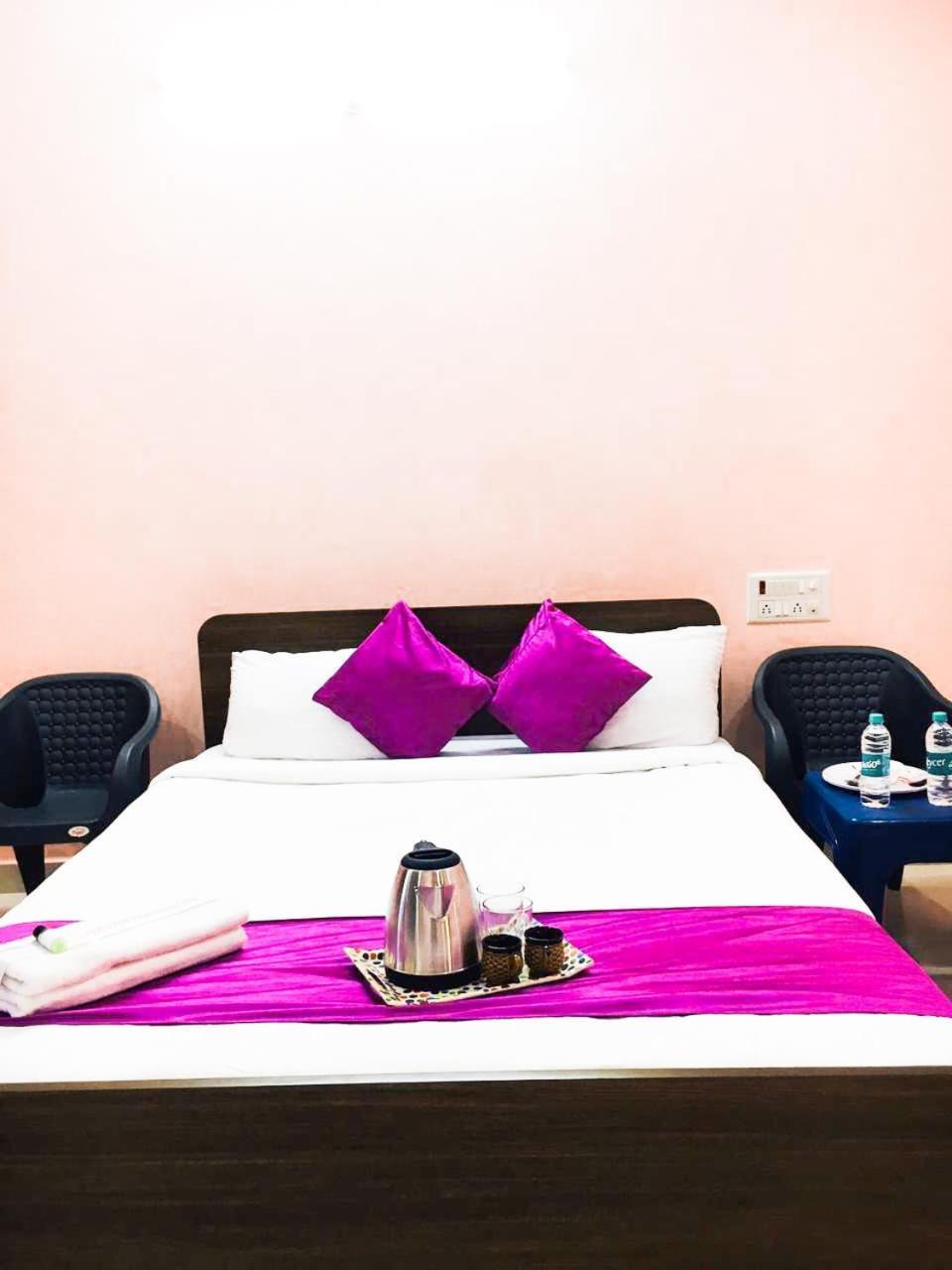Hotel Golden Stays Kammasandra Екстериор снимка